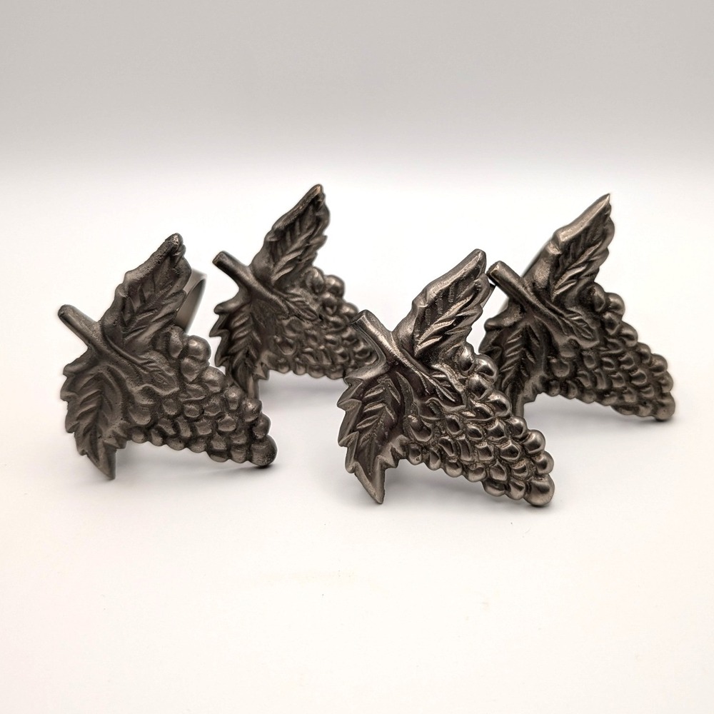 Pewter Grape Cluster Napkin Rings Set of 4 Metal Vineyard Harvest Table Decor